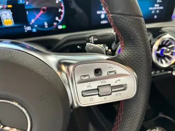 CLA 250 AMG PANO-R.KAM-TEMPO-LED-AHK-AMBIENTE-19
