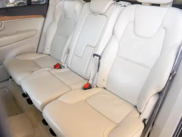 Volvo XC 90 T8