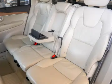 Volvo XC 90 T8