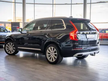 Volvo XC 90 T8
