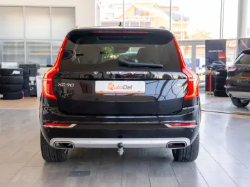 Volvo XC 90 T8
