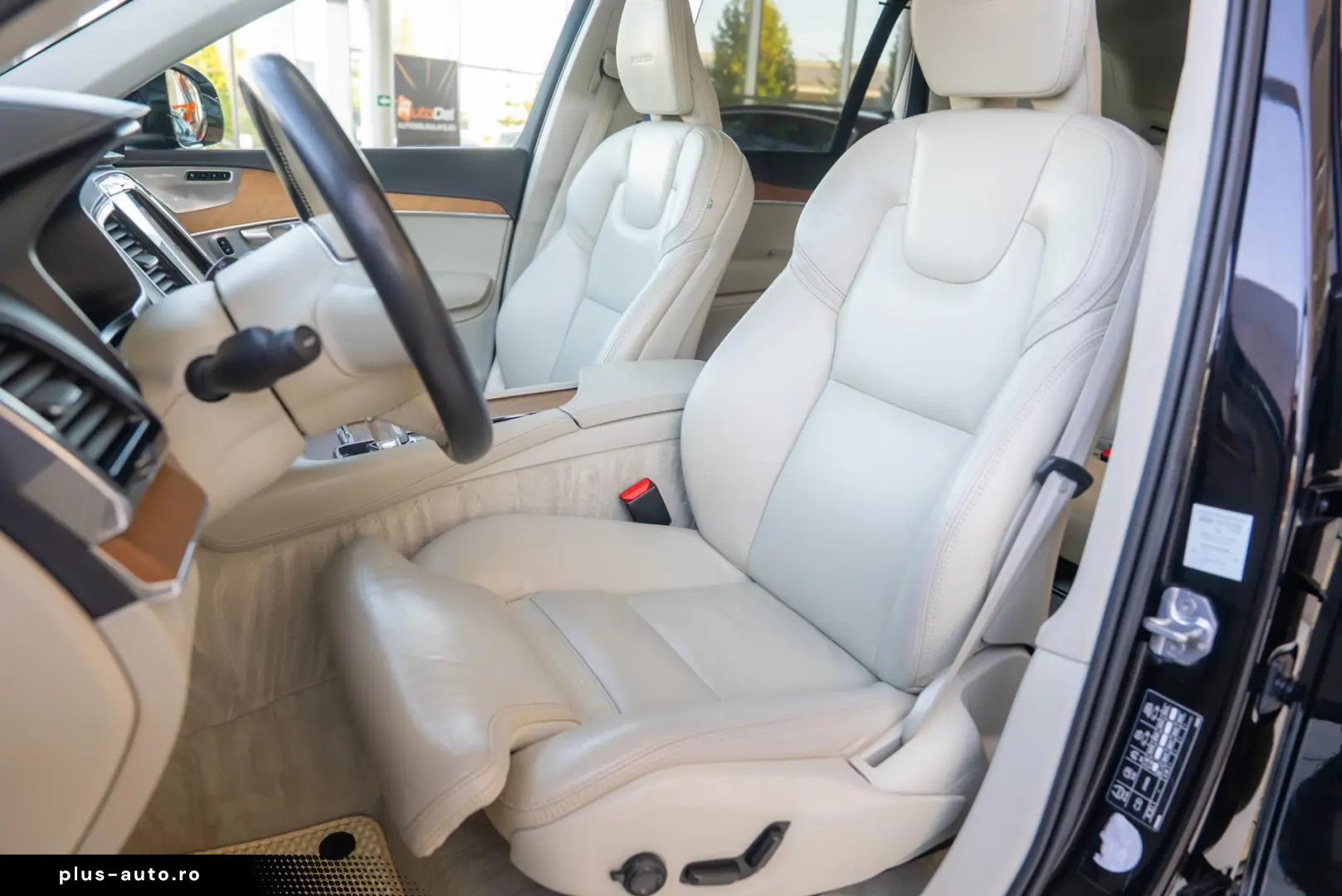 Volvo XC 90 T8 Inscription 7 Locuri