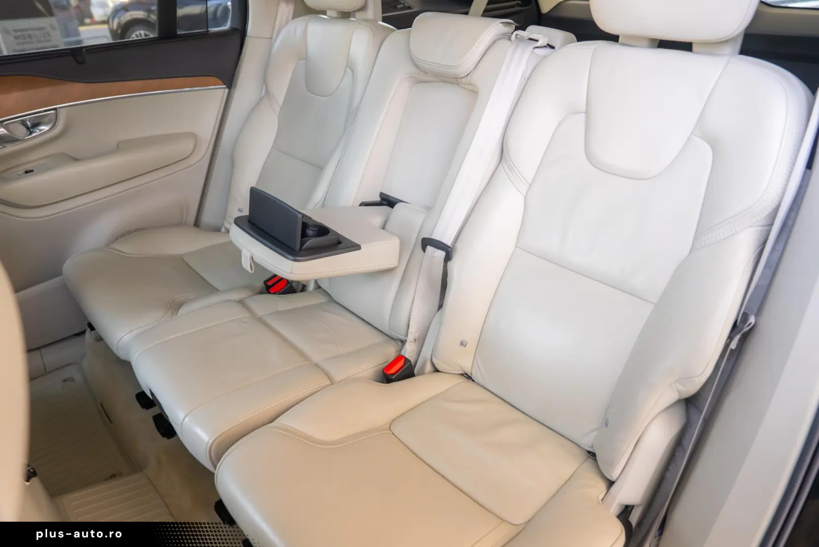 Volvo XC 90 T8 Inscription 7 Locuri