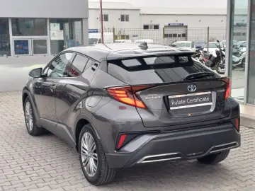 Toyota CHR 2.0 hybrid 184 cp CVT Classy
