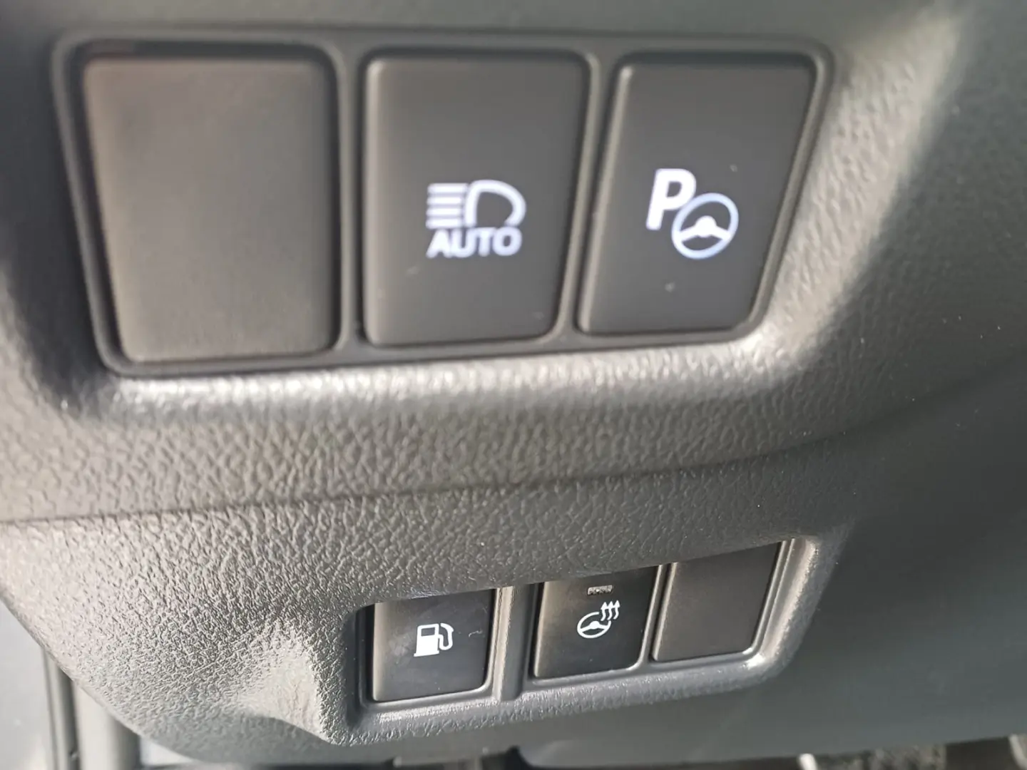 Toyota CHR 2.0 hybrid 184 cp CVT Classy