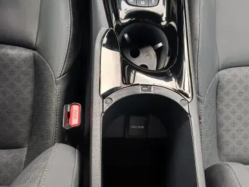 Toyota CHR 2.0 hybrid 184 cp CVT Classy