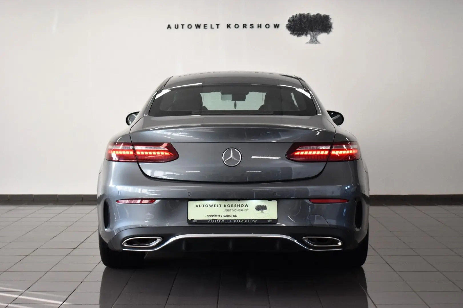 E 200 Coupe AMG LINE  MULTIBEAM KAMERA WIDE HUD