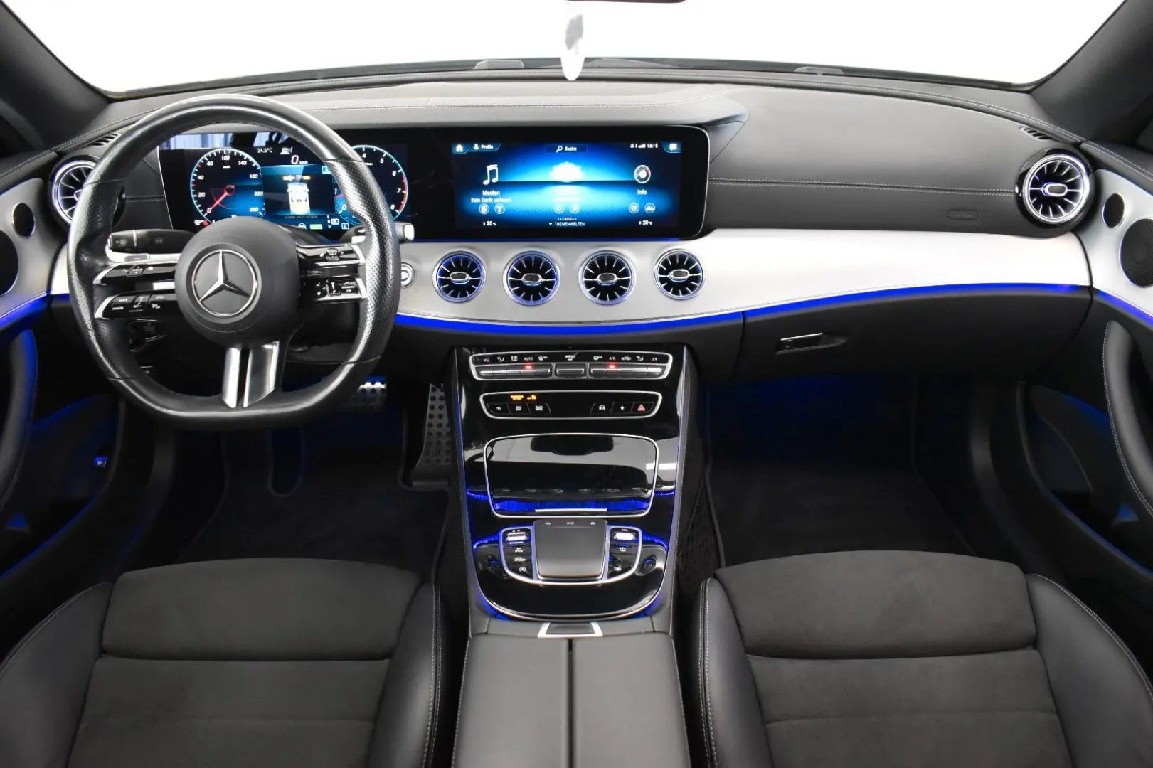 E 200 Coupe AMG LINE  MULTIBEAM KAMERA WIDE HUD