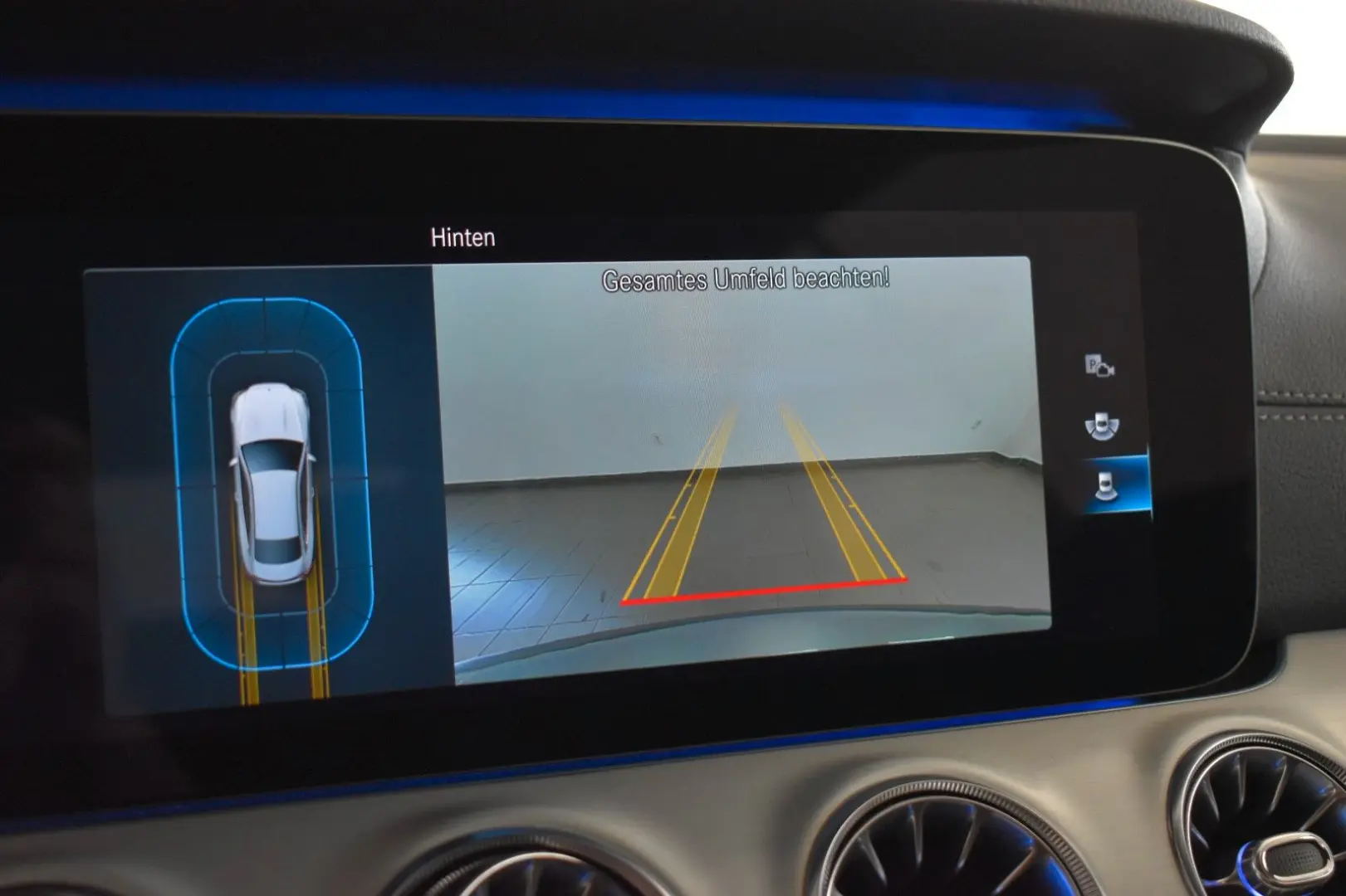 E 200 Coupe AMG LINE  MULTIBEAM KAMERA WIDE HUD