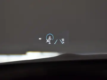 E 200 Coupe AMG LINE  MULTIBEAM KAMERA WIDE HUD