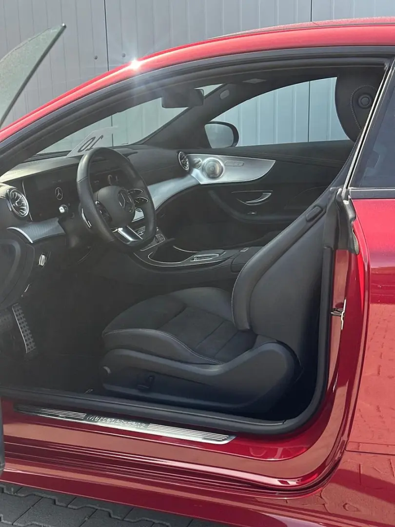 E 200 COUPE 9G  AMG-LINE WIDESCREEN 360  KEYLESS