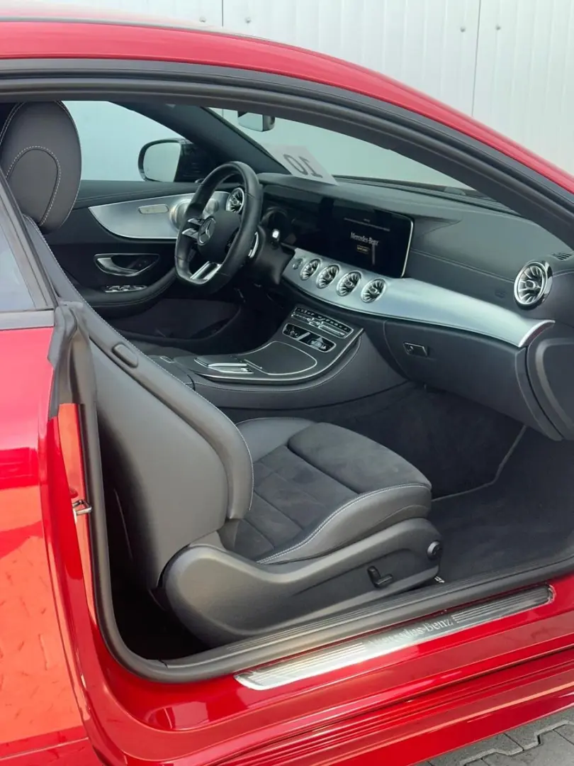 E 200 COUPE 9G  AMG-LINE WIDESCREEN 360  KEYLESS
