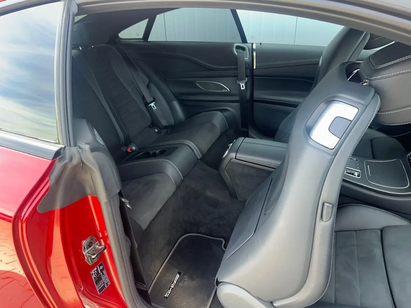 E 200 COUPE 9G  AMG-LINE WIDESCREEN 360  KEYLESS