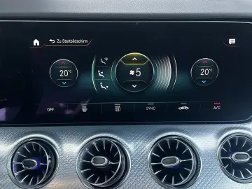 E 200 COUPE 9G  AMG-LINE WIDESCREEN 360  KEYLESS