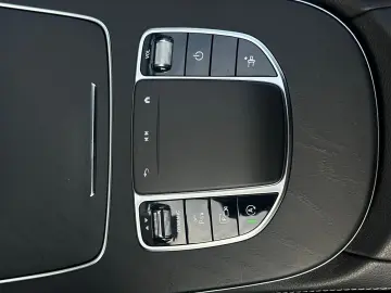 E 200 COUPE 9G  AMG-LINE WIDESCREEN 360  KEYLESS