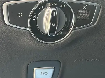 E 200 COUPE 9G  AMG-LINE WIDESCREEN 360  KEYLESS