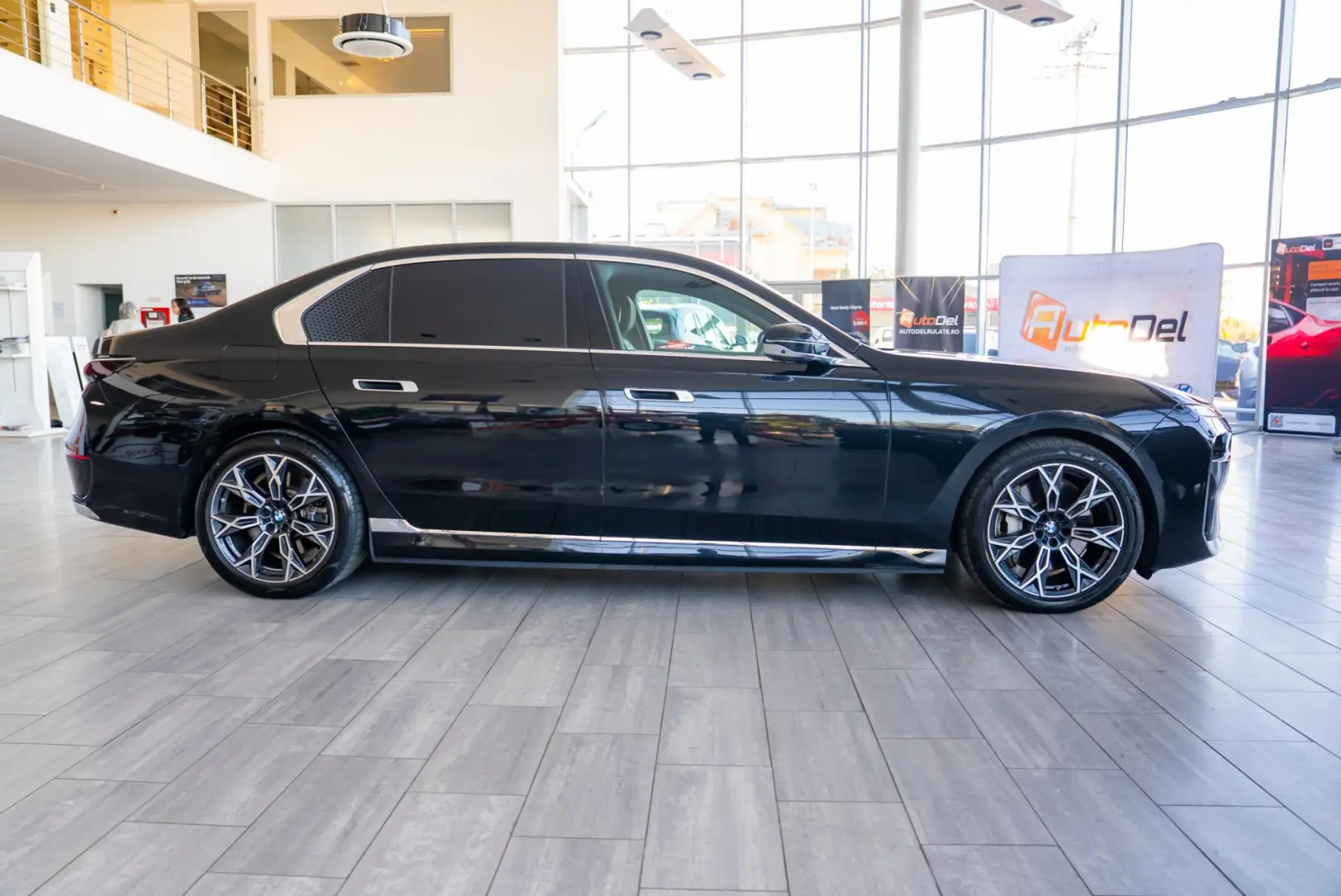 BMW Seria 7 750e xDrive G70