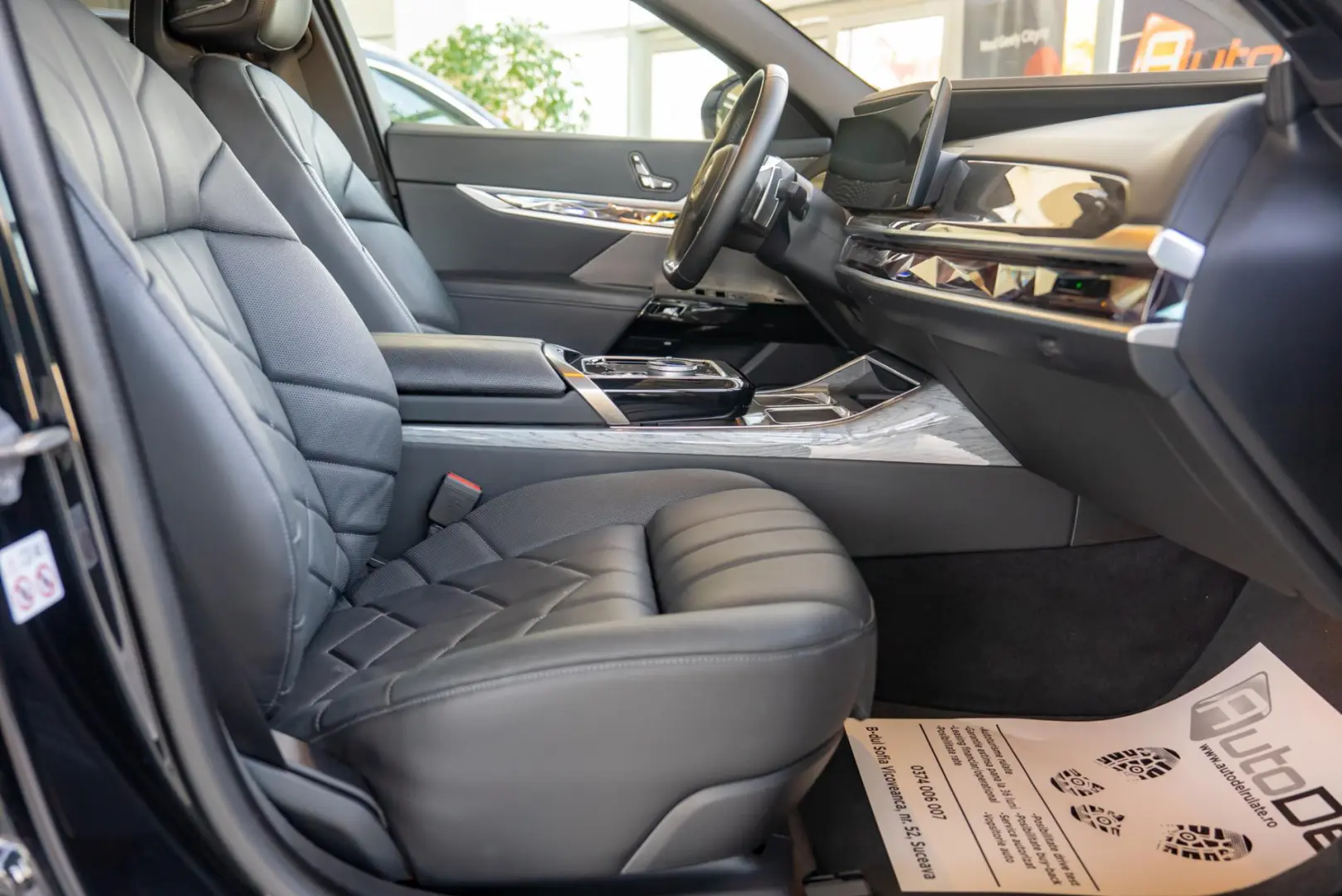 BMW Seria 7 750e xDrive G70