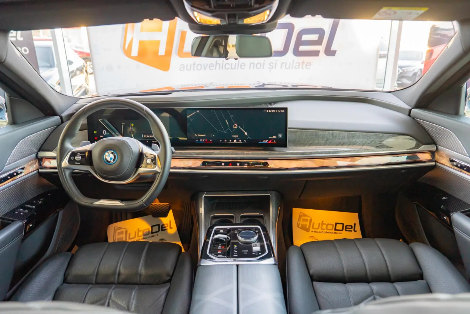 BMW Seria 7 750e xDrive G70