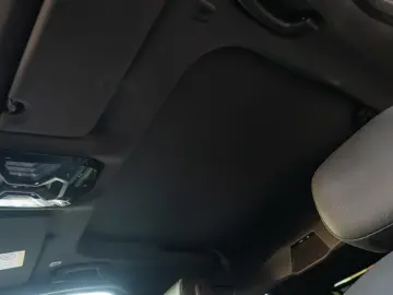 BMW Seria 7 750e xDrive G70