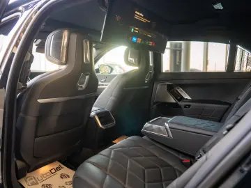 BMW Seria 7 750e xDrive G70