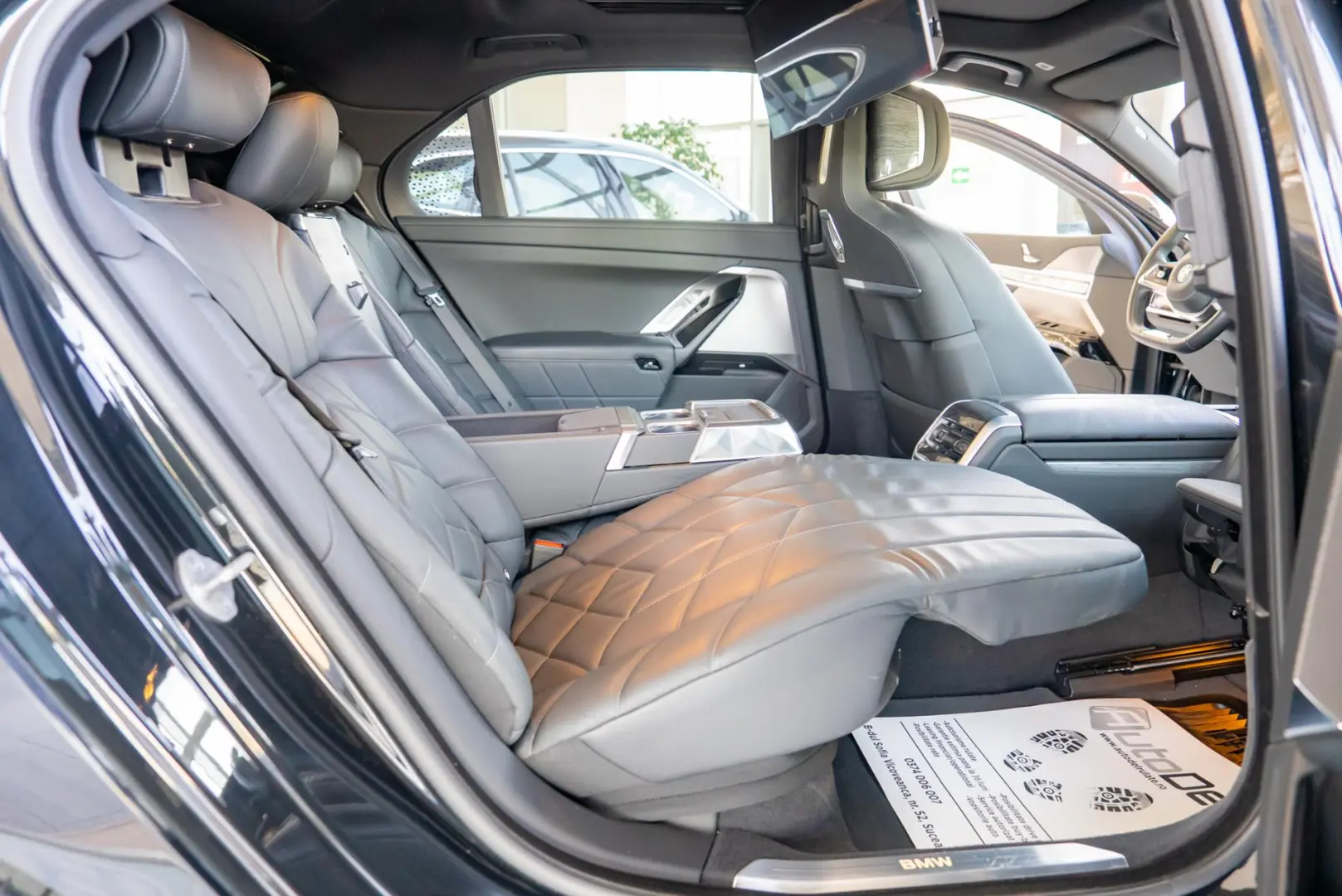 BMW Seria 7 750e xDrive G70