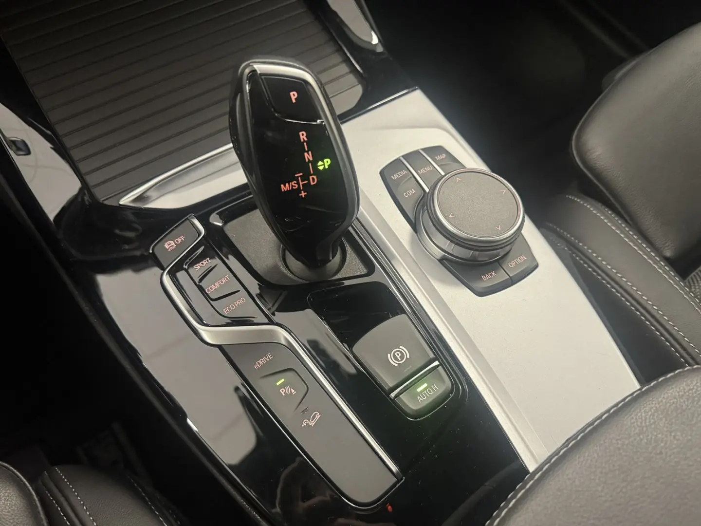 X3 xDrive 30 e Advantage LED Navi SHZ HUD SHZ