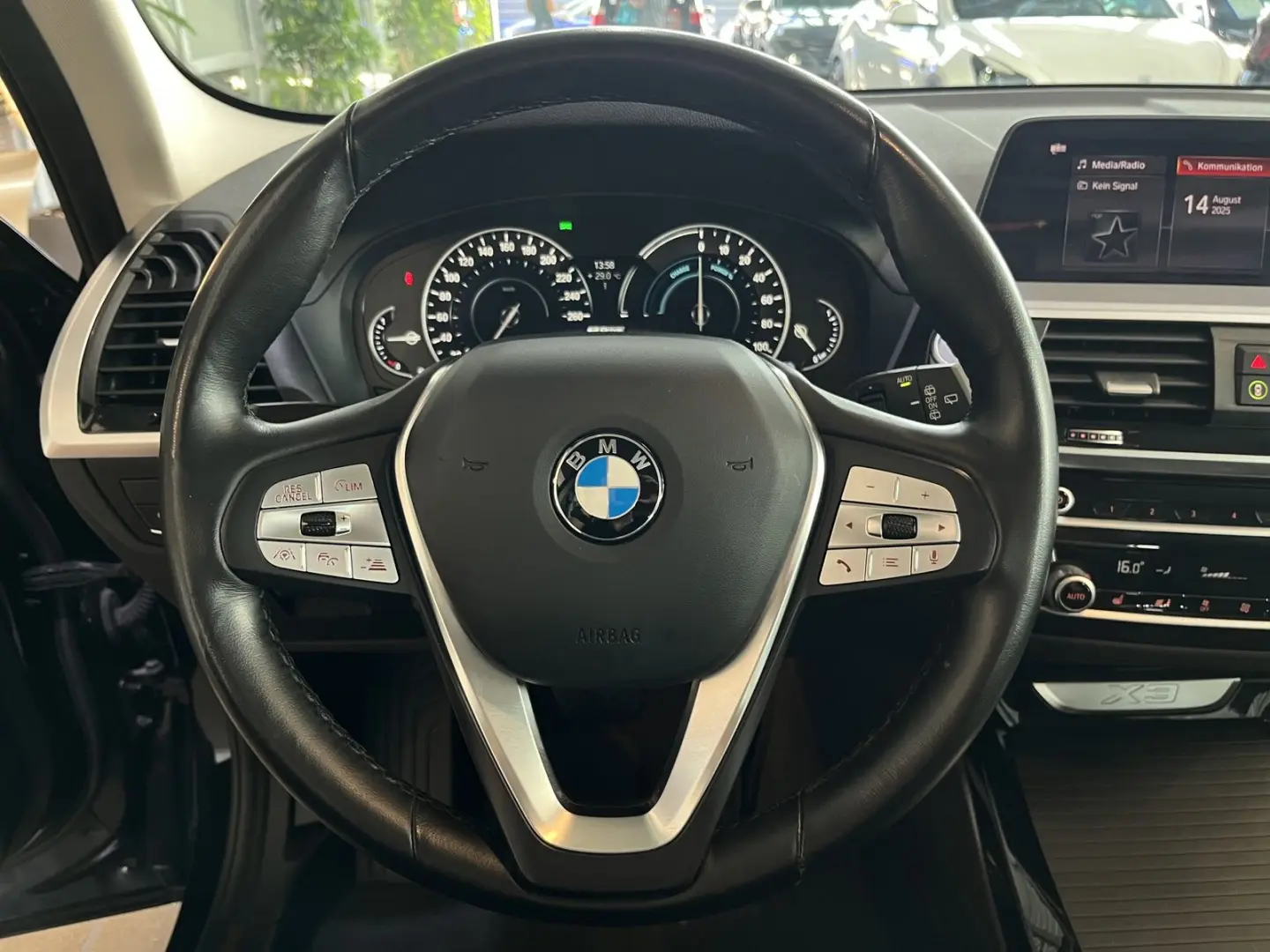 X3 xDrive 30e Advantage LED PDC SHZ DAB Tempomat
