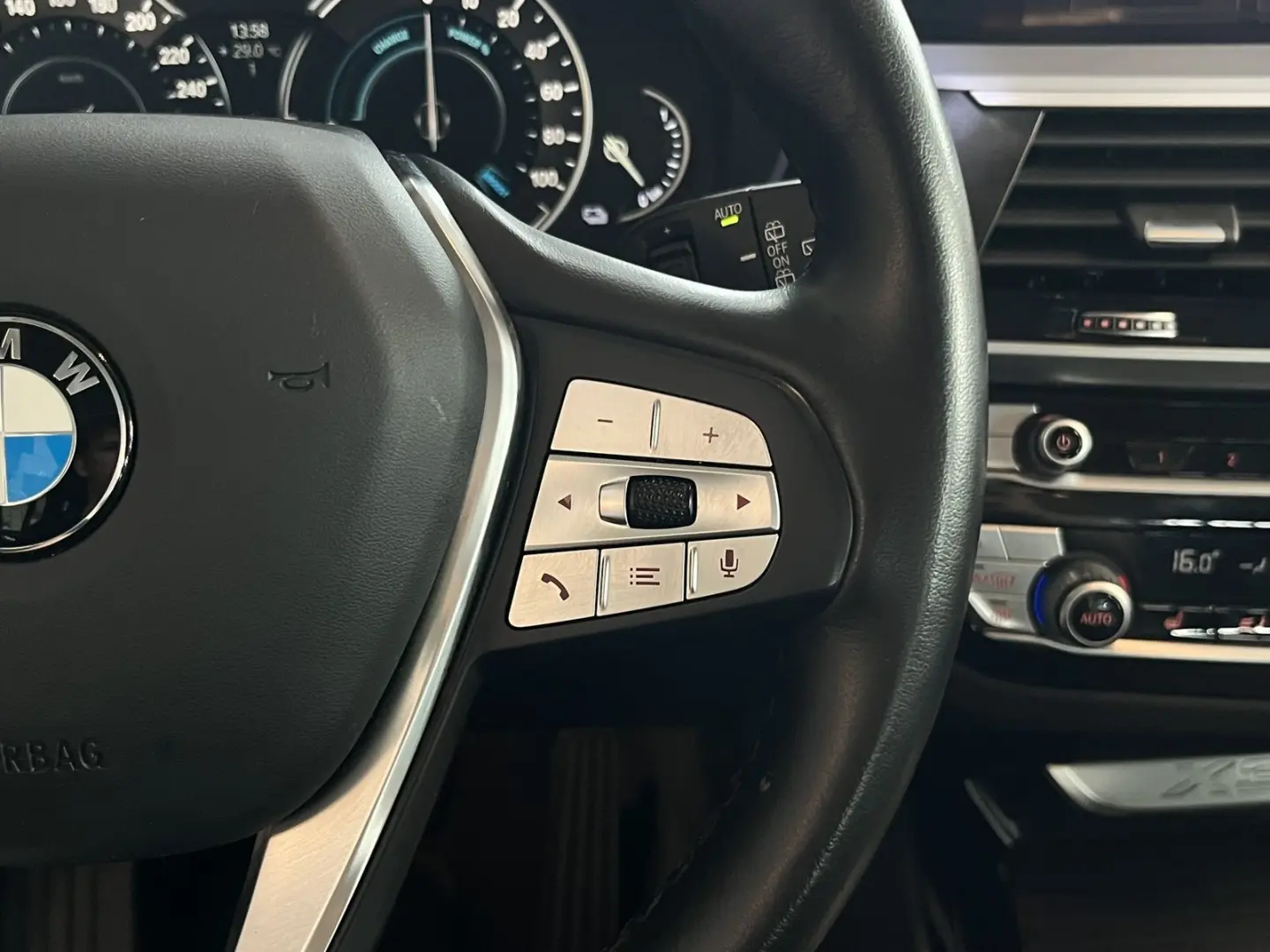 X3 xDrive 30e Advantage LED PDC SHZ DAB Tempomat