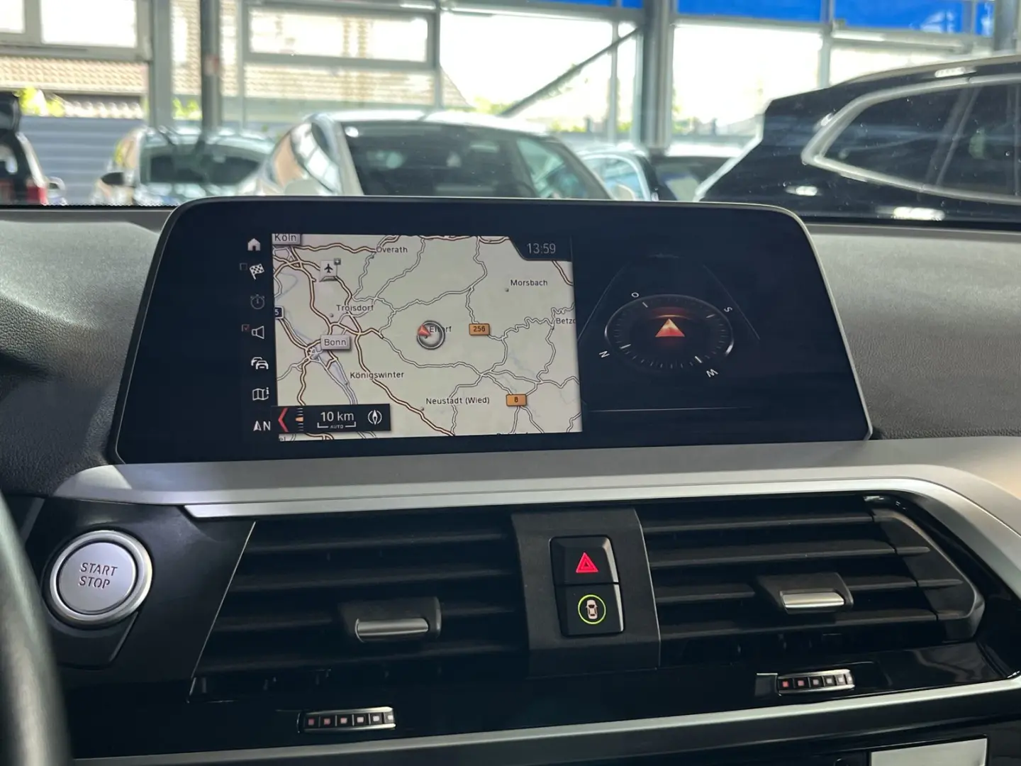 X3 xDrive 30e Advantage LED PDC SHZ DAB Tempomat
