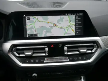 320i Lim. M Sport A.  LED LIVE PROF. RFK