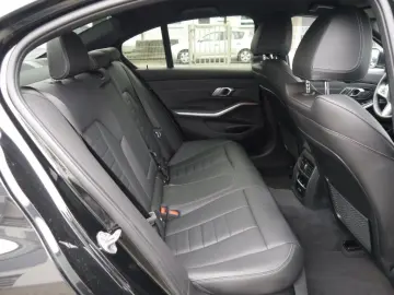 320i Lim. M Sport A.  LED LIVE PROF. RFK
