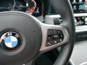 320i Lim. M Sport A.  LED LIVE PROF. RFK