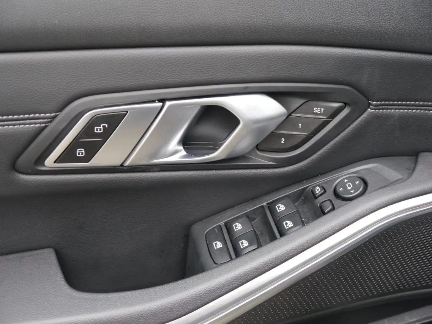 320i Lim. M Sport A.  LED LIVE PROF. RFK
