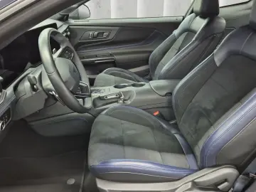Mustang DARK HORSE 5.0 V8   PDC   RFK   Navi   A