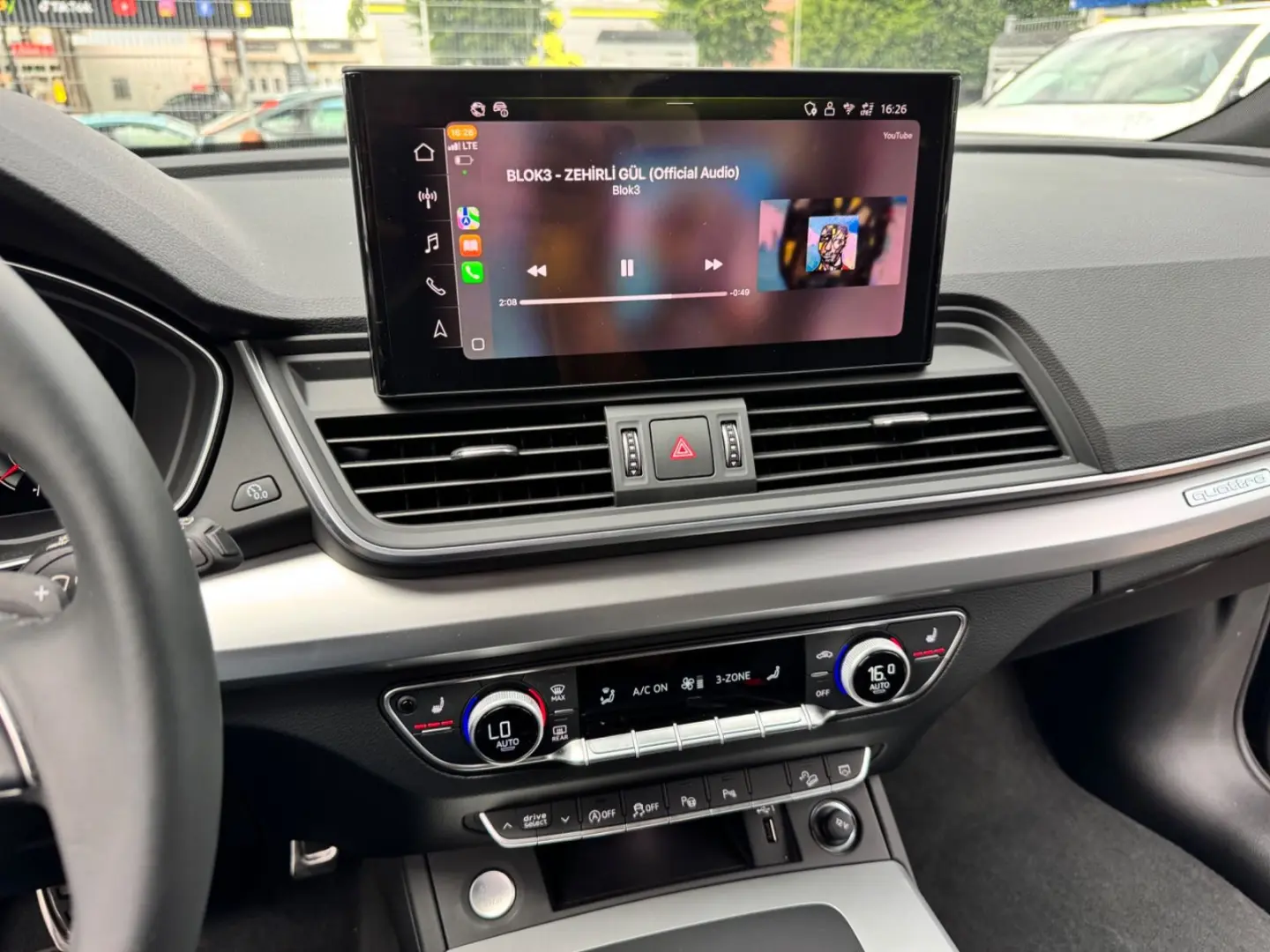 Q5 TFSI S-Line QUATTRO BENZIN 13.000km 1.Hand