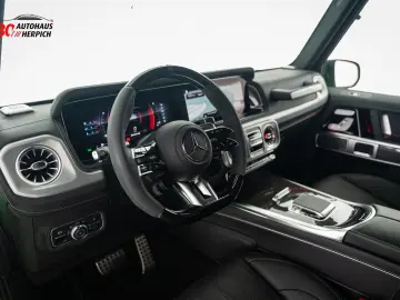 G 63 AMG Facelift Alien Green SUPERIOR Burmester