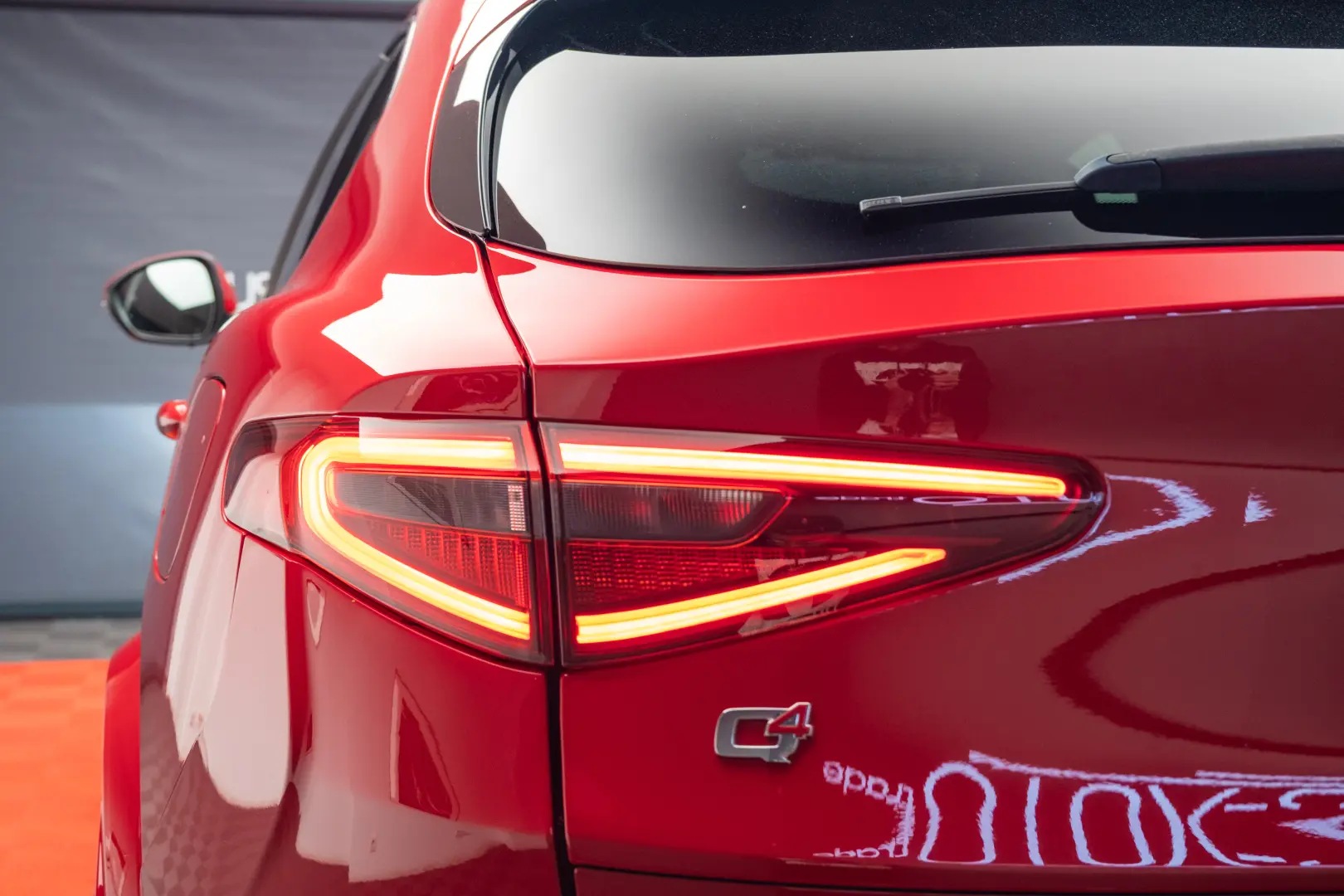 Alfa Romeo Stelvio V6 2.9 Bi-Turbo AT8-Q4 Quadrifoglio