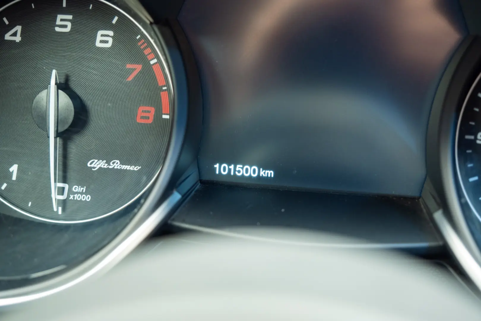 Alfa Romeo Stelvio V6 2.9 Bi-Turbo AT8-Q4 Quadrifoglio