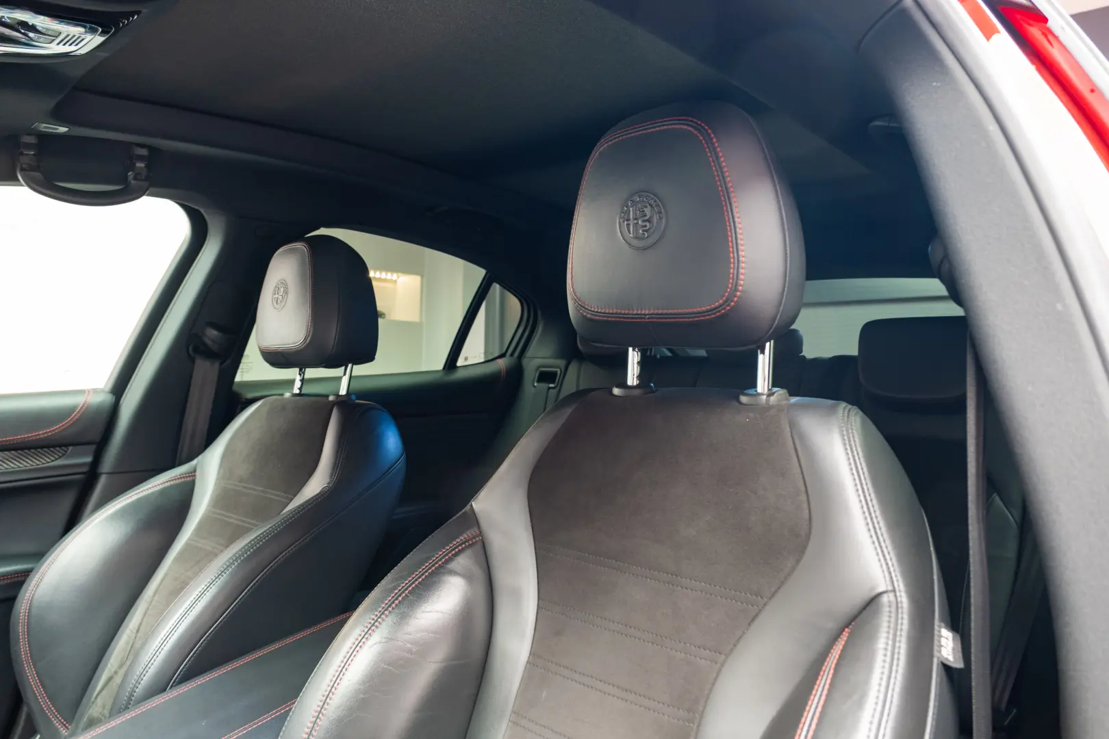 Alfa Romeo Stelvio V6 2.9 Bi-Turbo AT8-Q4 Quadrifoglio