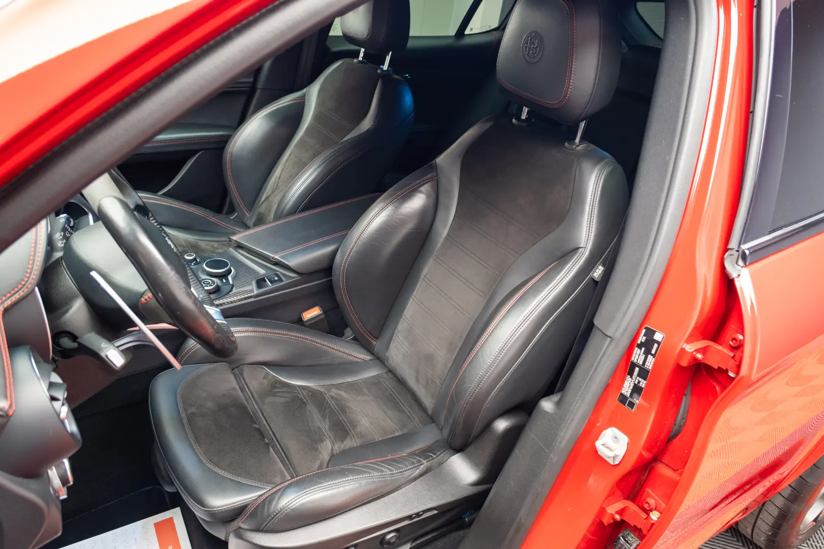 Alfa Romeo Stelvio V6 2.9 Bi-Turbo AT8-Q4 Quadrifoglio