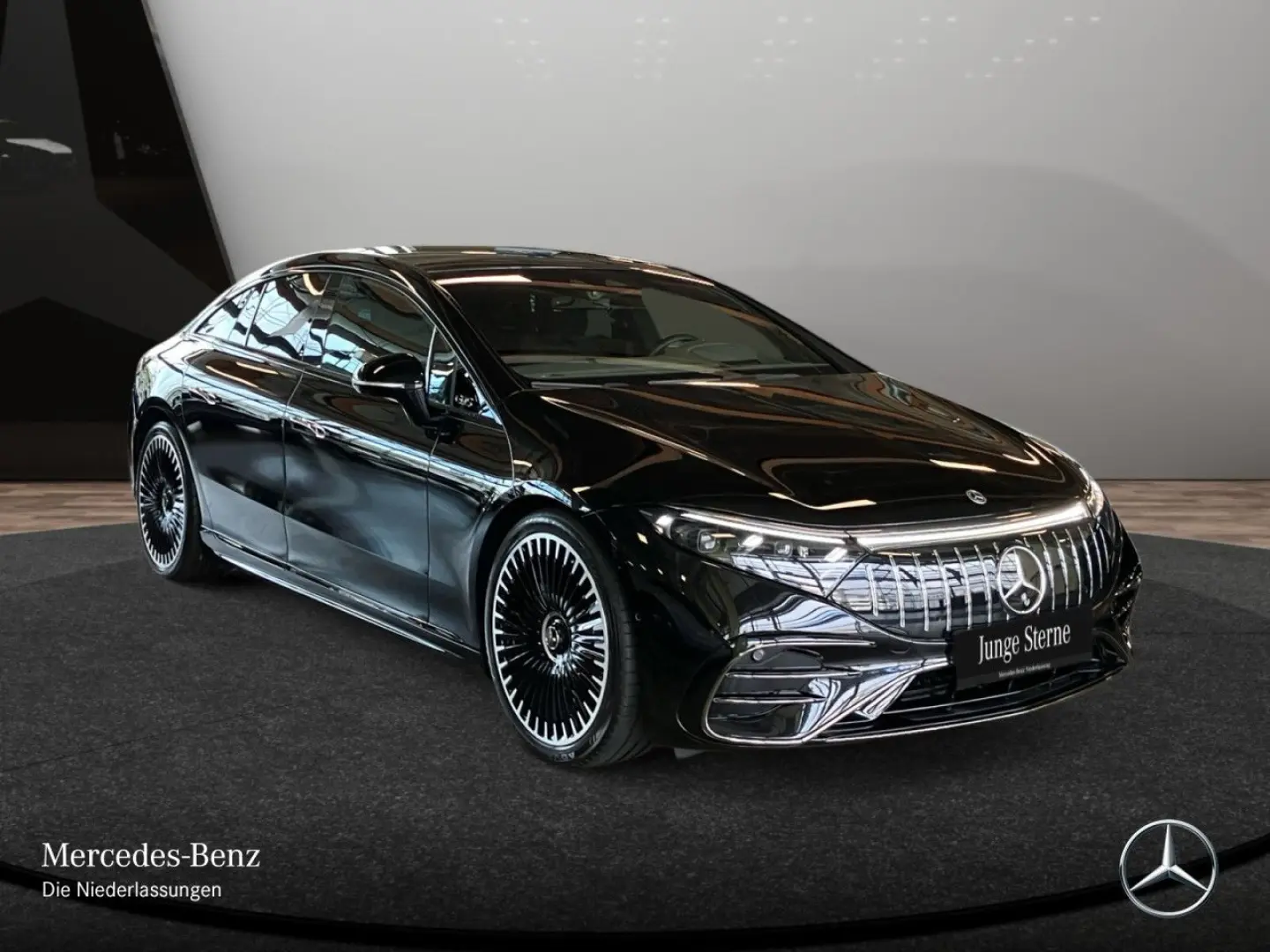 EQS 53 AMG 4M  PANO 22  Dyn.  NIGHT CARBON TV