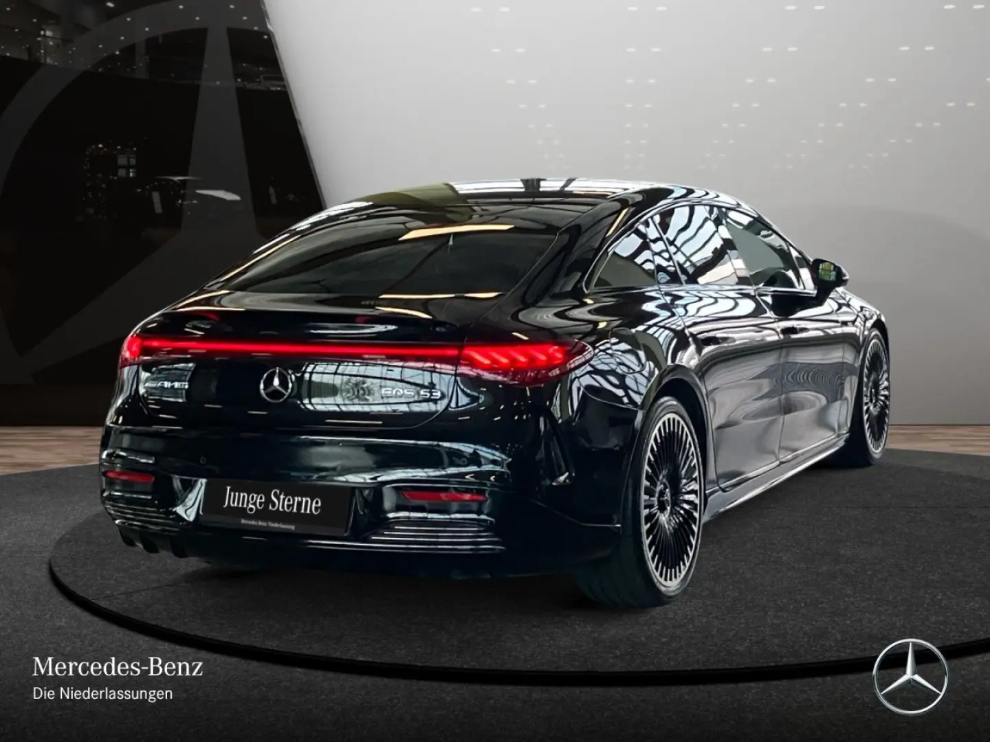 EQS 53 AMG 4M  PANO 22  Dyn.  NIGHT CARBON TV