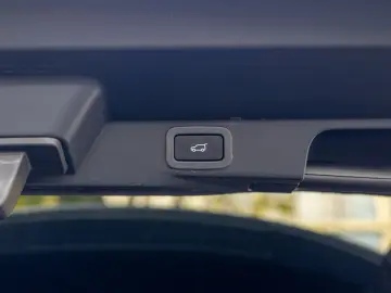 Range Rover Sport SVR 2019