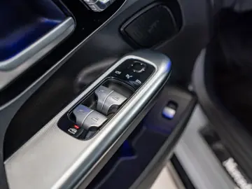 EQE 300 AMG Sport Advanced LED Navi Kamera Spurh