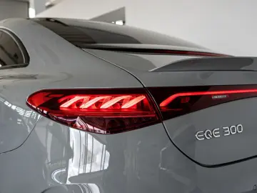 EQE 300 AMG Sport Advanced LED Navi Kamera Spurh