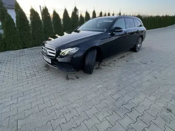 Mercedes-Benz 200