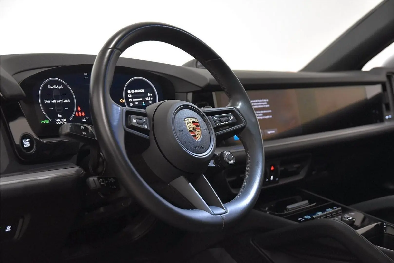 Cayenne Coupe E-Hybrid 462hp Pass-Display  VAT