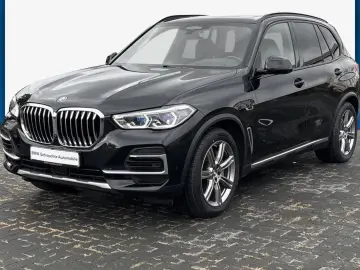X5 xDrive45e xLine B&W Integralaktiv Softclose P