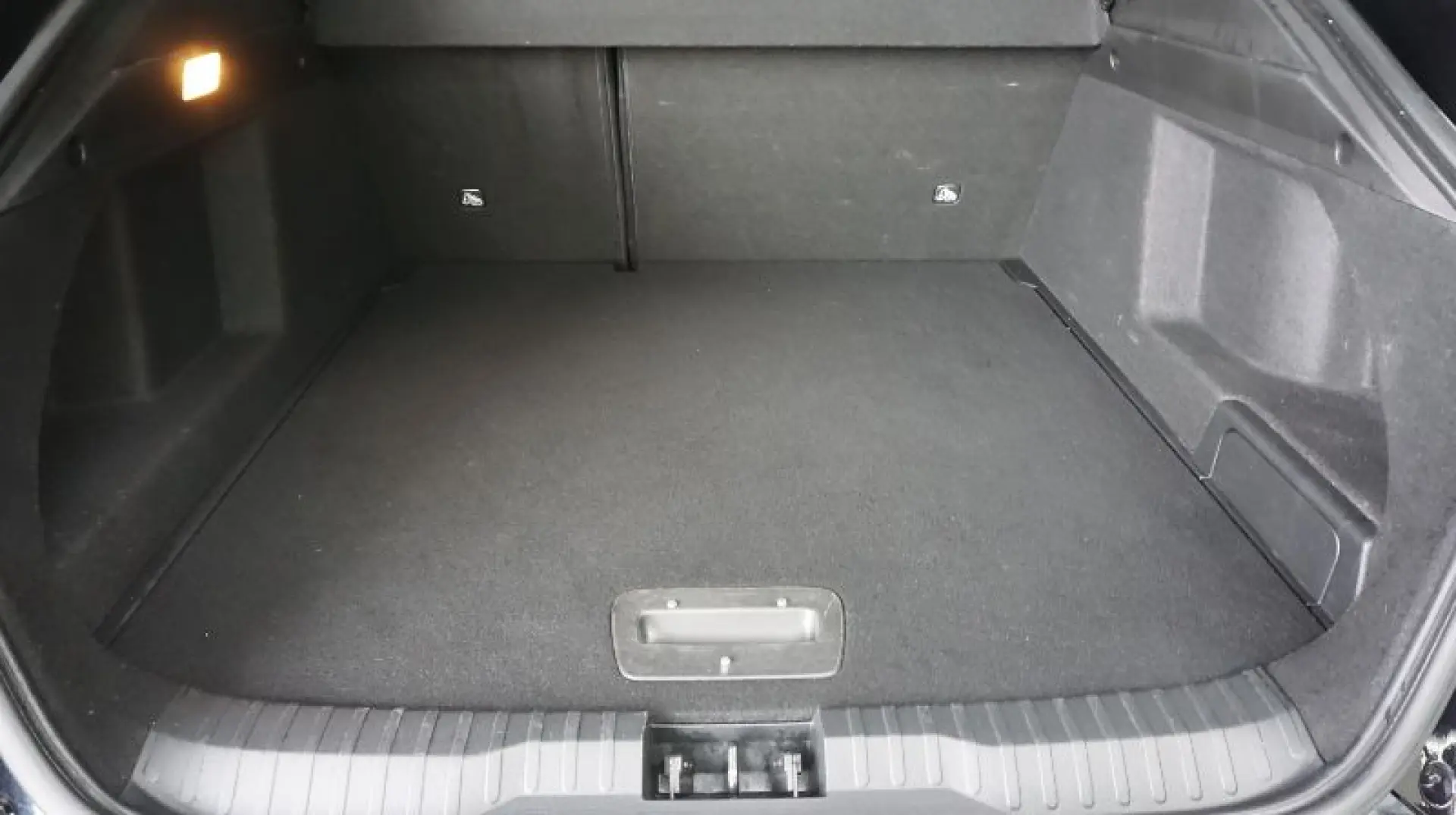 RENAULT ARKANA 1.6 E-Tech 145CP techno